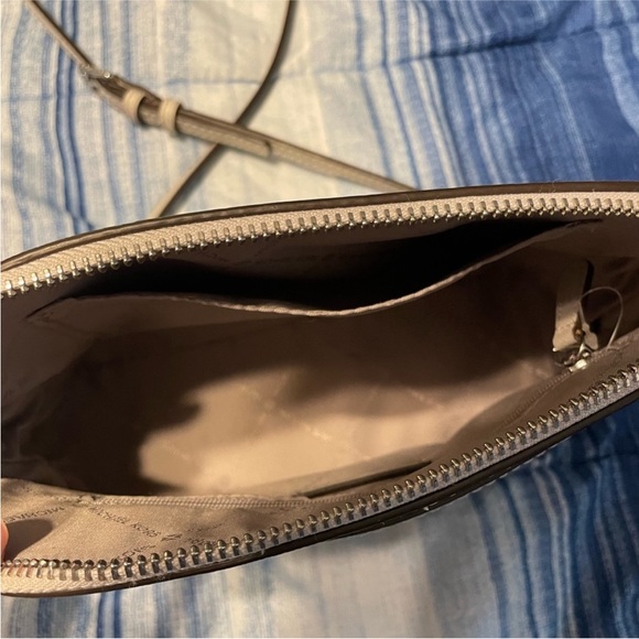 Michael Kors crossbody/shoulder bag - Picture 3 of 11